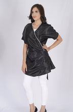 Cargar imagen en el visor de la galería, Bata de espera negro tipo KIMONO negro
